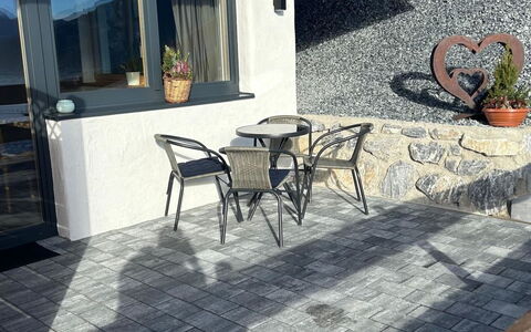 Zell am See 680: Material Compuesto, Mueble Para Exteriores, Hormigón, Silla, Balcón, Losa, Loseta, Sombra