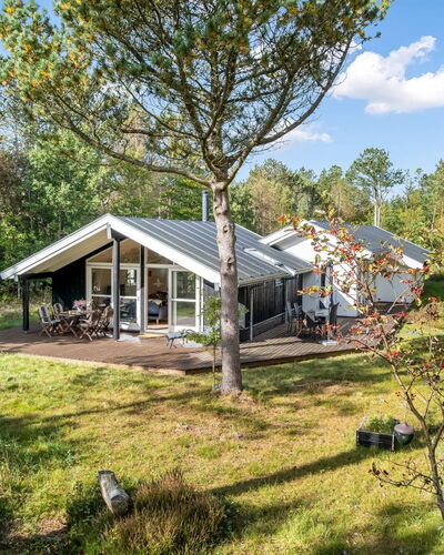 Reinfried - 250M from the Sea