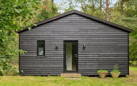 Andresine - 1.3Km from the Sea: Madera, Techo, Arquitectura, Casa, Casa, Cabaña, Vía Muerta, Madera Dura, Pendiente, Inmuebles