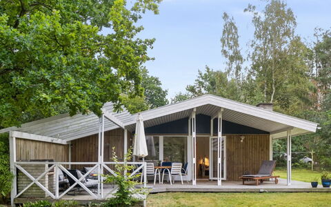 Arto - 1.2Km from the Sea: Casa, Cabaña, Porche, Vía Muerta, Casa De Campo, Estructura Al Aire Libre