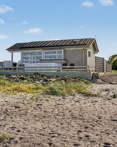 Diderik - 5M from the Sea