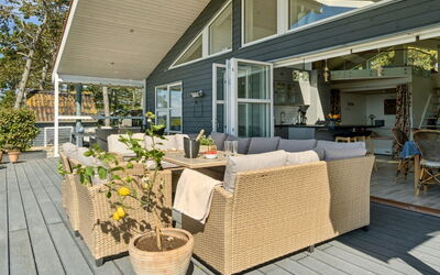 Hening - 50M from the Sea