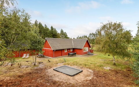 Knud - 2.5Km from the Sea: Techo, Casa, Casa, Cabaña, Puerta, Vía Muerta, Cubierta, Porche, Tablón, Madera Dura