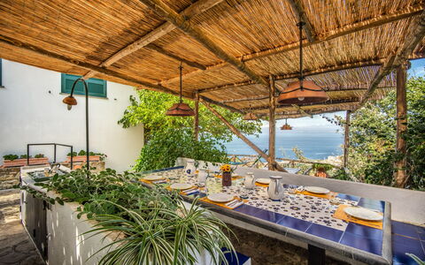 Villa Solaria with Private Pool: Propiedad, Planta, Mesa, Sombra, Mueble Para Exteriores, Silla, Diseño Urbano, Bienes Raíces, Ocio, Árbol