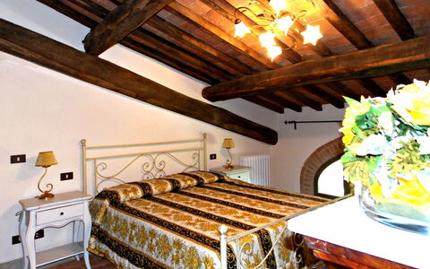 Residence Marino: Habitación, Habitación, Propiedad, Mueble, Diseño De Interiores, Edificio, Cama, Marco De La Cama, Haz, Casa