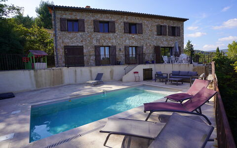 Lou Lann Vras: Piscina, Barrio Residencial, Recurso, Mueble Para Exteriores, Material Compuesto, Inmuebles, Villa, Hacienda, Thermae, Hotel