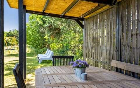 Hermanni - from the Sea: Mueble, Diseño De Interiores, Piso, Suelo, Techo, Habitación, Silla, Mesa, Departamento, Cocina Y Comedor Mesa