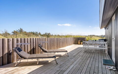 Naema - 400M from the Sea: Piscina, Mueble Para Exteriores, Mueble, Recurso, Losa, Eco Hotel, Sombra, Silla, Ocio, Inmuebles