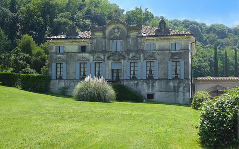 Il Vigneto, Verona, Pool, Wifi: Arbusto, Inmuebles, Mansión, Jardín, Césped, Villa, Casa Señorial, Yarda, Casa De Campo, Paisajismo
