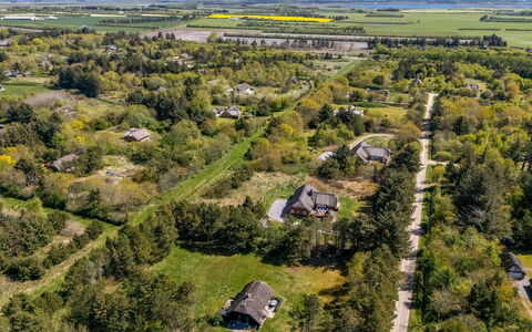 Matilda - 1.6Km from the Sea: Azul, Piscina, Mueble, Mueble Para Exteriores, Recurso, Silla, Sombra, Eco Hotel, Maceta
