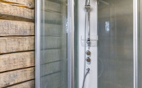 Sorolanniemi: Mueble, Silla, Mueble Para Exteriores, Mesa, Madera, Mesa Al Aire Libre, Cocina Y Comedor Mesa, Sombra, Jardín, Paraguas