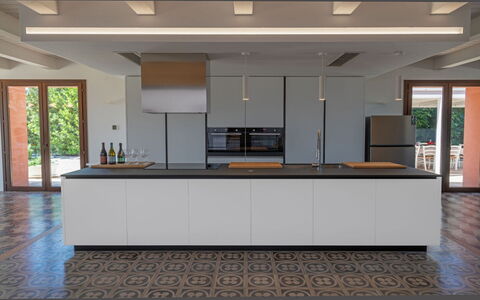 Relais Tenuta Santori: Propiedad, Mueble, Gabinetes, Edificio, Madera, Mostrador, Diseño De Interiores, Piso, Suelo, Pared