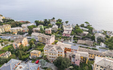 Casa con Accesso Privato al Mare, Parcheggio, Bogl: Edificio, Barrio Residencial, Ciudad, Casa, Barrio, By, Casa, Departamento, Suburbio, Vista Panorámica