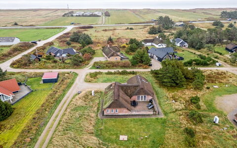 Madsen - from the Sea: Accidentes Geográficos Montañosas, Montaña, Colina, Cordillera, Hill Station, Asentamientos Humanos, Diseño Urbano, Alpes, Valle, Cumbre