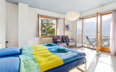 Egner- Apt.panorama: Mueble, Propiedad, Ventana, Comodidad, Edificio, Azur, Marco De La Cama, Textil, Sombra, Madera