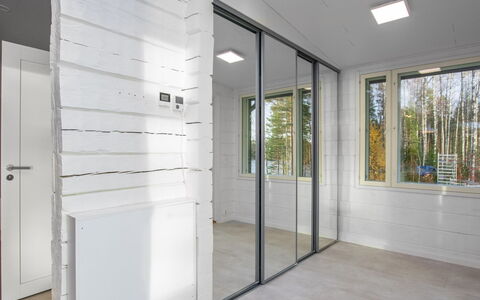 Villa Milla: Mueble, Diseño De Interiores, Piso, Suelo, Mesa, Techo, Cocina Y Comedor Mesa, Encendiendo, Silla, Casa