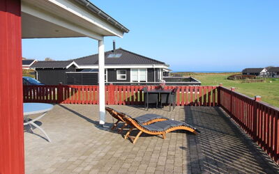 Aira - 200M from the Sea