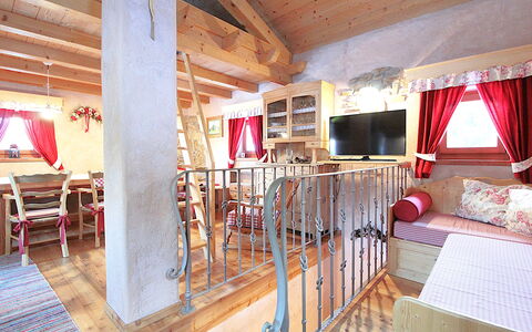 Baita Mountain View Pale San Martino: Mueble, Mesa, Madera, Diseño De Interiores, Silla, Encendiendo, Marco, Edificio, Sala, Suelo