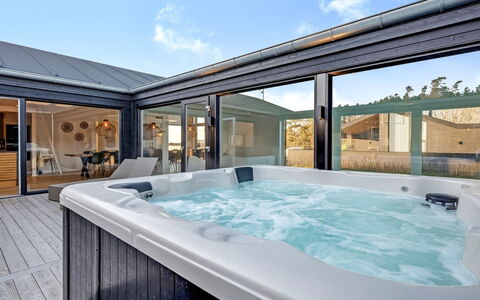 Hana - 1.8Km from the Sea: Inmuebles, Sombra, Entrada De Coches, Casa De Campo