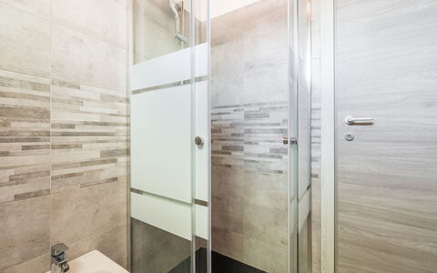Doxina: Piso, Suelo, Baño, Arreglo De Tubería, Loseta, Puerta De La Ducha, Baño, Plomería