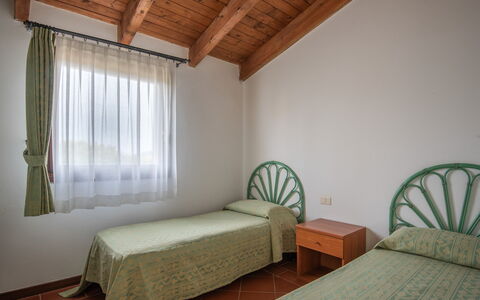 Villetta Mare Blu With Pool, Country Village, Stin: Diseño De Interiores, Madera, Suelo, Piso, Techo, Cama, Habitación, Mueble, Habitación, Sábana