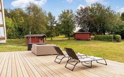 Jantje - 500M to the Fjord: Madera, Suelos De Madera, Mueble Para Exteriores, Madera Dura, Mueble, El Terreno Del Lote, Cubierta, Manchas De Madera, Tablón, Jardín