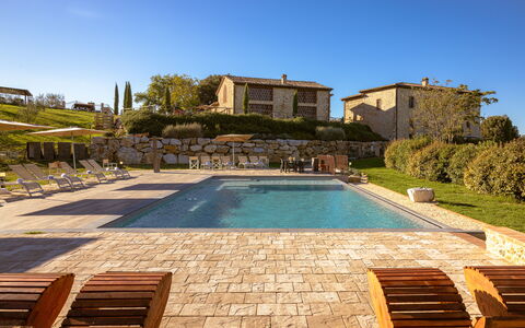 Le Torri, Borgo Campassini, Monteriggioni: Casa, Piscina, Inmuebles, Casa De Campo, Villa, Mueble Para Exteriores, Recurso, Cabaña, Jardín, Paisajismo