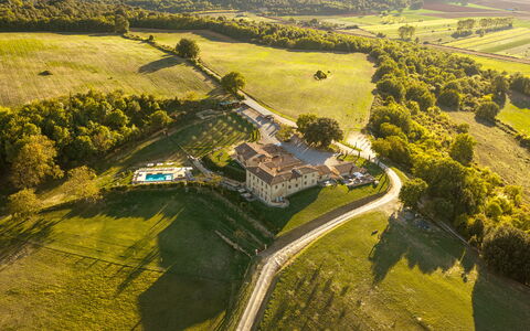 La Piazzetta, Borgo Campassini, Monteriggioni: Inmuebles, Piscina, Paisaje, Llanura, El Terreno Del Lote, Mansión, Ocio, Recreación, Hacienda, Villa