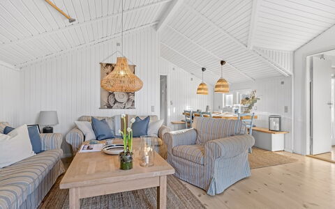 Sissie - 400M from the Sea: Inmuebles, Sombra, Entrada De Coches, Casa De Campo