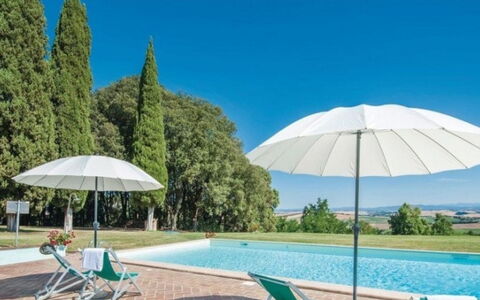 Il Tinaio: Sombra, Piscina, Paraguas, Jardín, Paisajismo, Villa, Eco Hotel, Mueble Para Exteriores, Casa De Campo