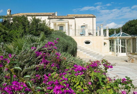 Villa del Drago: Arbusto, Jardín, Inmuebles, Paisajismo, Mansión, Hacienda, Villa, Jardín Botánico, Yarda, Entrada De Coches