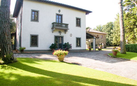 Villa Antonella: Casa, Inmuebles, Jardín, Césped, Paisajismo, Yarda, Entrada De Coches, Casa De Campo, Villa, Hacienda
