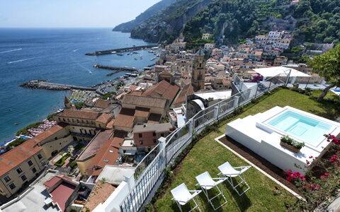 Villa Limoncello: By, Costa, Barrio Residencial, Costeras Y Los Accidentes Geográficos Oceánico, Mar, Diseño Urbano, Oceano, Fotografía Aérea, Vista Panorámica, Pueblo