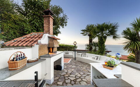 Villa Flora: Casa, Silla, Jardín, Maceta, Loseta, Sombra, Planta De Casa, Paisajismo, Diseño, Patio