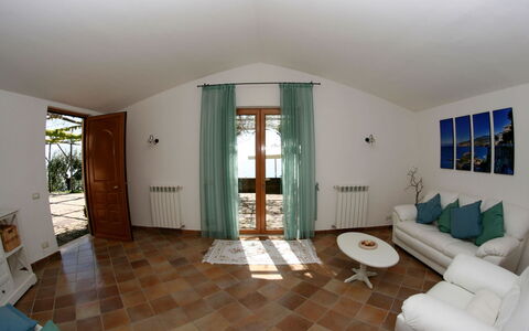 Villa Sant'Agata: Piso, Mueble, Suelo, Diseño De Interiores, Madera, Techo, Encendiendo, Habitación, Silla, Sala