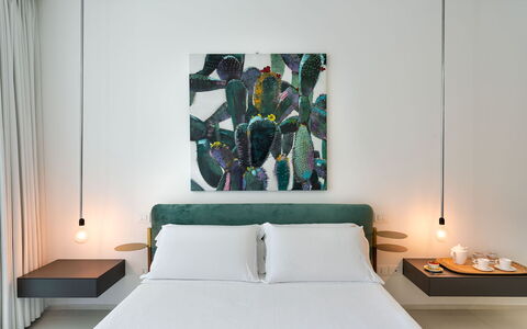 Villa Contemporanea: Mueble, Diseño De Interiores, Pared, Habitación, Piso, Cama, Suelo, Madera, Habitación, Casa