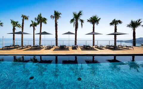 Villa Alcantara: Mar, Recurso, Oceano, Piscina, Mueble Para Exteriores, Ocio, Sombra, Sunlounger, Eco Hotel