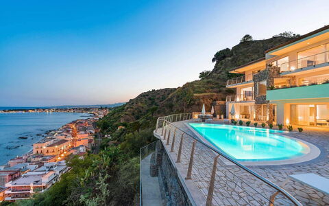 Villa Taormina- Baya Bella: Costa, Mar, Recurso, Apuntalar, Hotel, Ciudad De Vacaciones, Piscina, Playa, Balneario, Villa