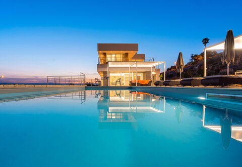 Villa Nina: Azul, Piscina, Recurso, Departamento, Eco Hotel, Hotel, Villa, Ciudad De Vacaciones, Oscuridad, Balneario