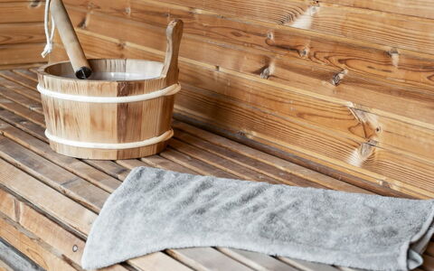 Danske - 6.8Km from the Sea: Madera, Suelos De Madera, Madera Dura, Tablón, Manchas De Madera, Linos, Material Natural, Suelo Laminado, Barniz, Nieve