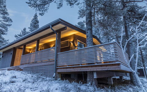 Kelokaltiokylän Maja 22: Árbol, Banco, Casa, Cabaña, Lago, Estanque, Bosque, Cuarto De Troncos