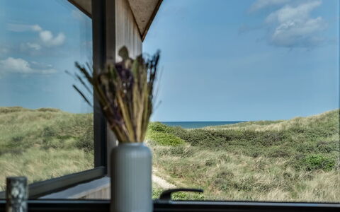Tamina - 50M from the Sea: Madera, Casa, Porche, Cubierta, Madera Dura, Techo, Manchas De Madera, Suelos De Madera, Eco Hotel