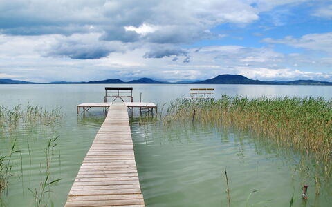 Green House: Los Recursos Hídricos, Cuerpo De Agua, Horizonte, Nube, Costeras Y Los Accidentes Geográficos Oceánico, Banco, Lago, Mar, Oceano, Reservorio