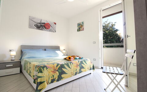 Villetta Elena, Ac, Wifi, Lido Degli Scacchi: Diseño De Interiores, Mueble, Suelo, Departamento, Piso, Habitación, Habitación, Casa, Cama, Sábana