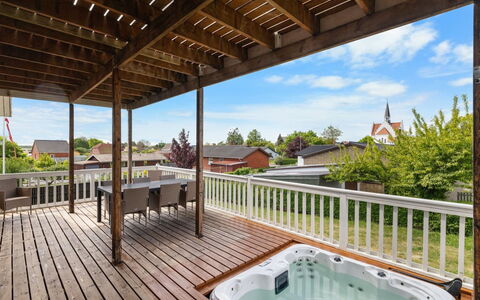 Romy - 450M from the Sea: Inmuebles, Sombra, Entrada De Coches, Casa De Campo