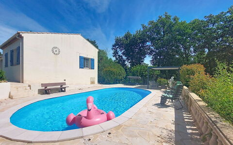 Villa Esterel: Azul, Piscina, Material Compuesto, Ocio, Recreación, Mueble Para Exteriores, Sombra, Recurso, Vacaciones, Patio Interior