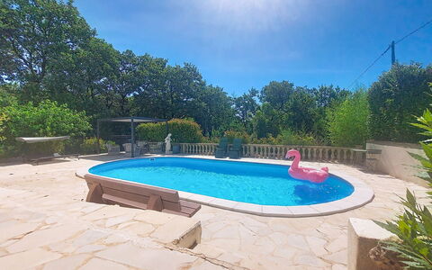 Villa Esterel: Piscina, Material Compuesto, Mueble Para Exteriores, Ocio, Recurso, Sombra, Paisajismo, Patio Interior, Yarda, Losa