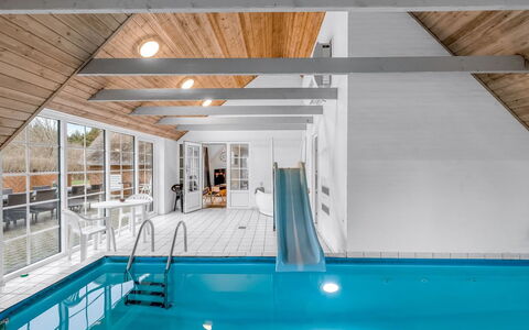 Aagot - 1.7Km from the Sea: Casa, Techo, Casa, Cabaña, Cobertizo, Edificios Del Jardín, Vía Muerta, Yarda, Cuarto De Troncos, \Choza