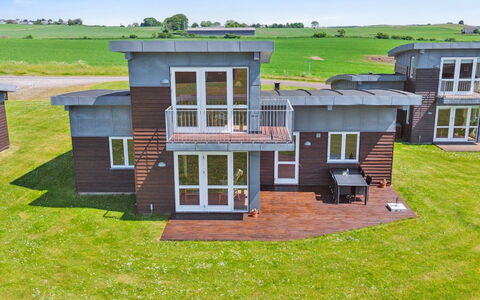 Gudbrand - 500M from the Sea: Inmuebles, Sombra, Entrada De Coches, Casa De Campo