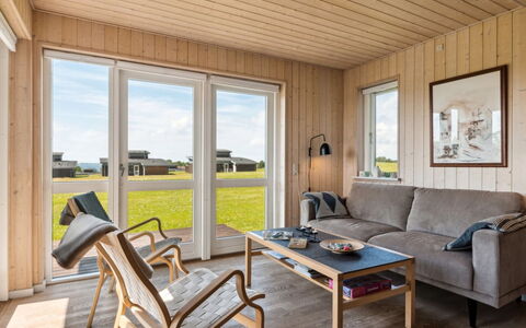 Gudbrand - 500M from the Sea: Inmuebles, Sombra, Entrada De Coches, Casa De Campo